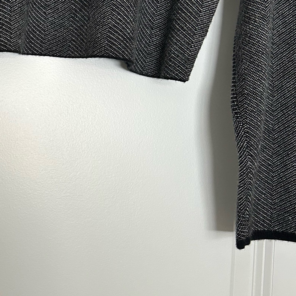 Express Herringbone Cropped Sweater XL Black Gray Knit Top - Picture 4 of 5